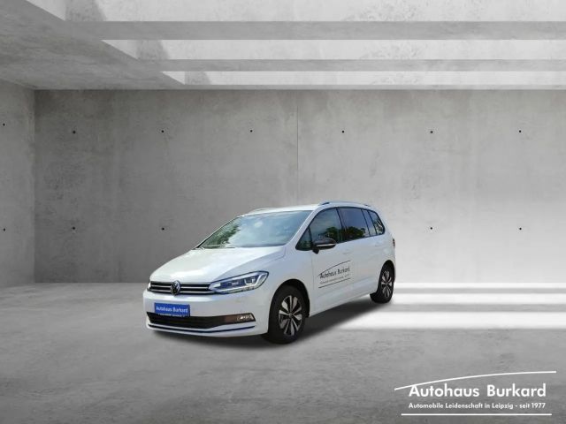 Volkswagen Touran 1.5 TSI DSG