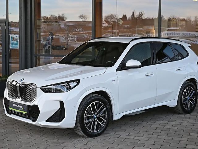 BMW iX1 xDrive30