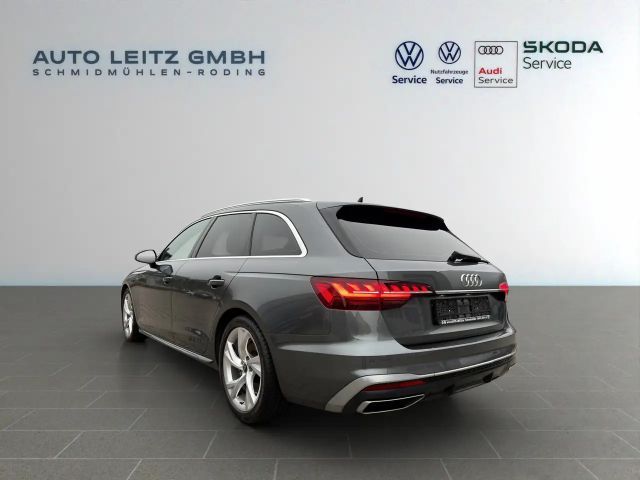 Audi A4 40 TFSI Avant S-Line