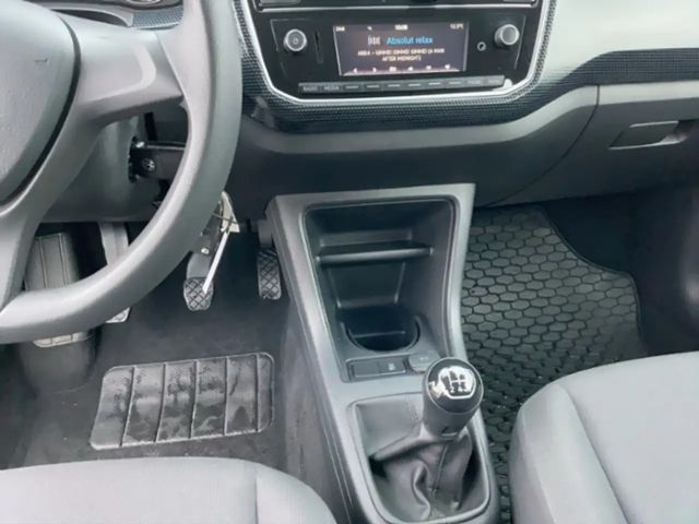 Volkswagen up! 1.0 KLIMA+PDC+KAMERA+SZHG+EL BEH ASP+NSW+MFA+ZV M