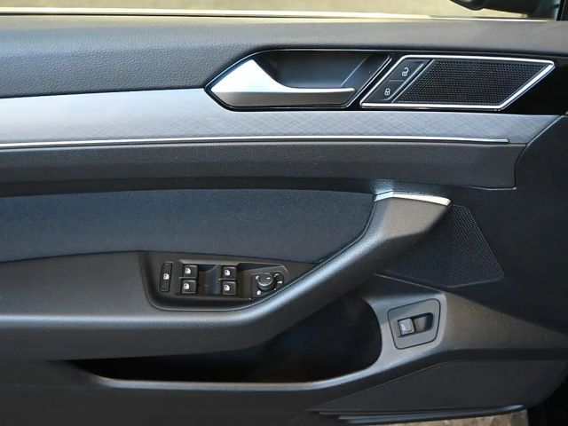 Volkswagen Passat Business Variant