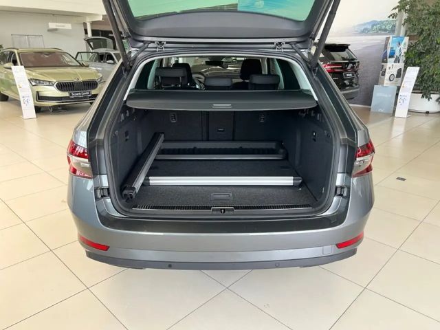 Skoda Superb 2.0 TSI Combi Style Style