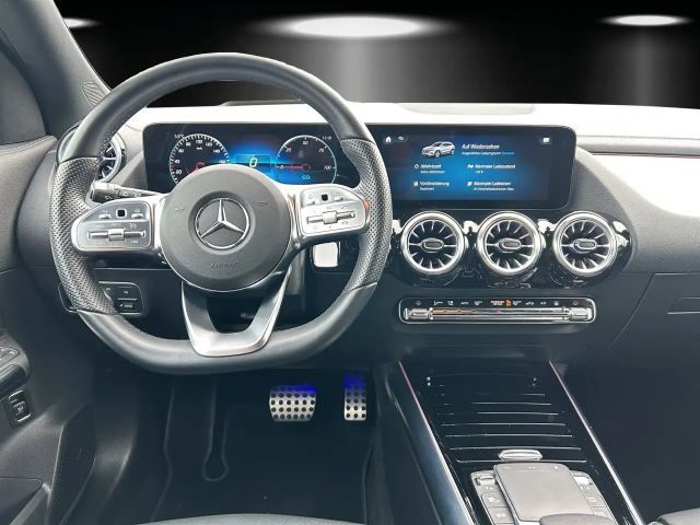 Mercedes-Benz EQA 350 4MATIC AMG Line