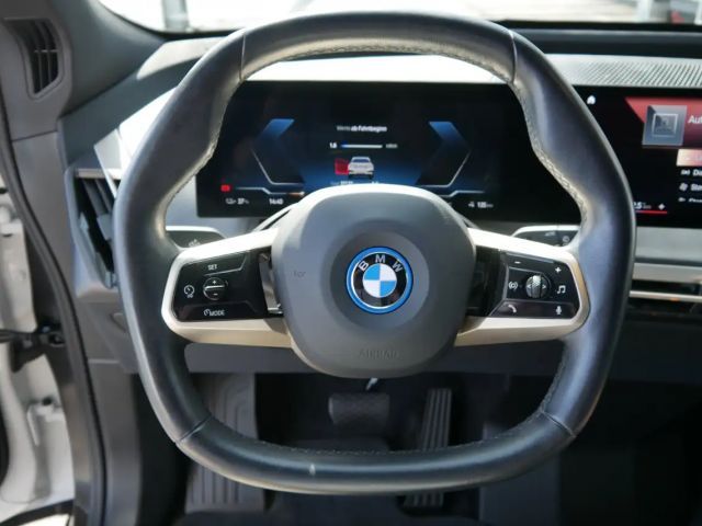 BMW iX xDrive40