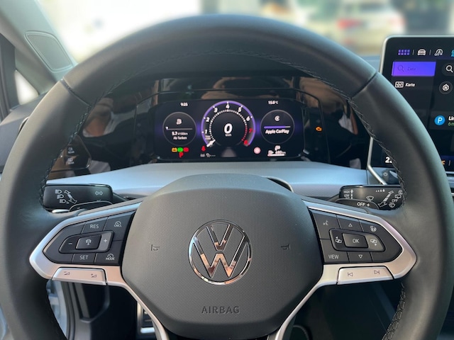 Volkswagen Golf 1.5 eTSI Golf VIII