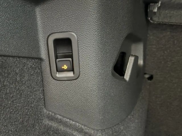 Volkswagen Golf Rabbit 1,5 TSI *FACELIFT *AHK *KAM *ACC *AMB *APP