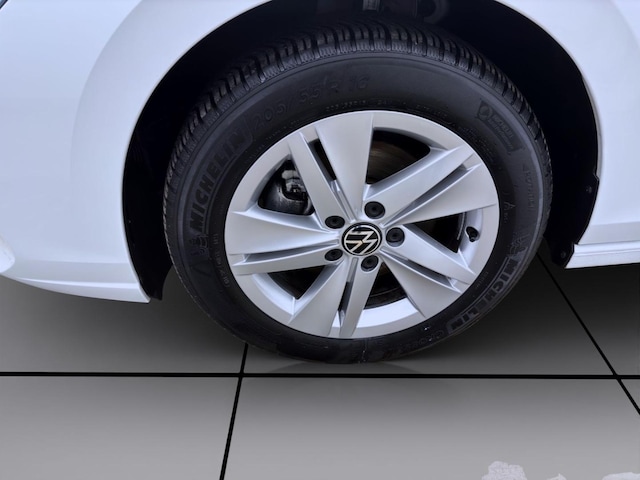 Volkswagen Golf 1.5 eTSI DSG Variant