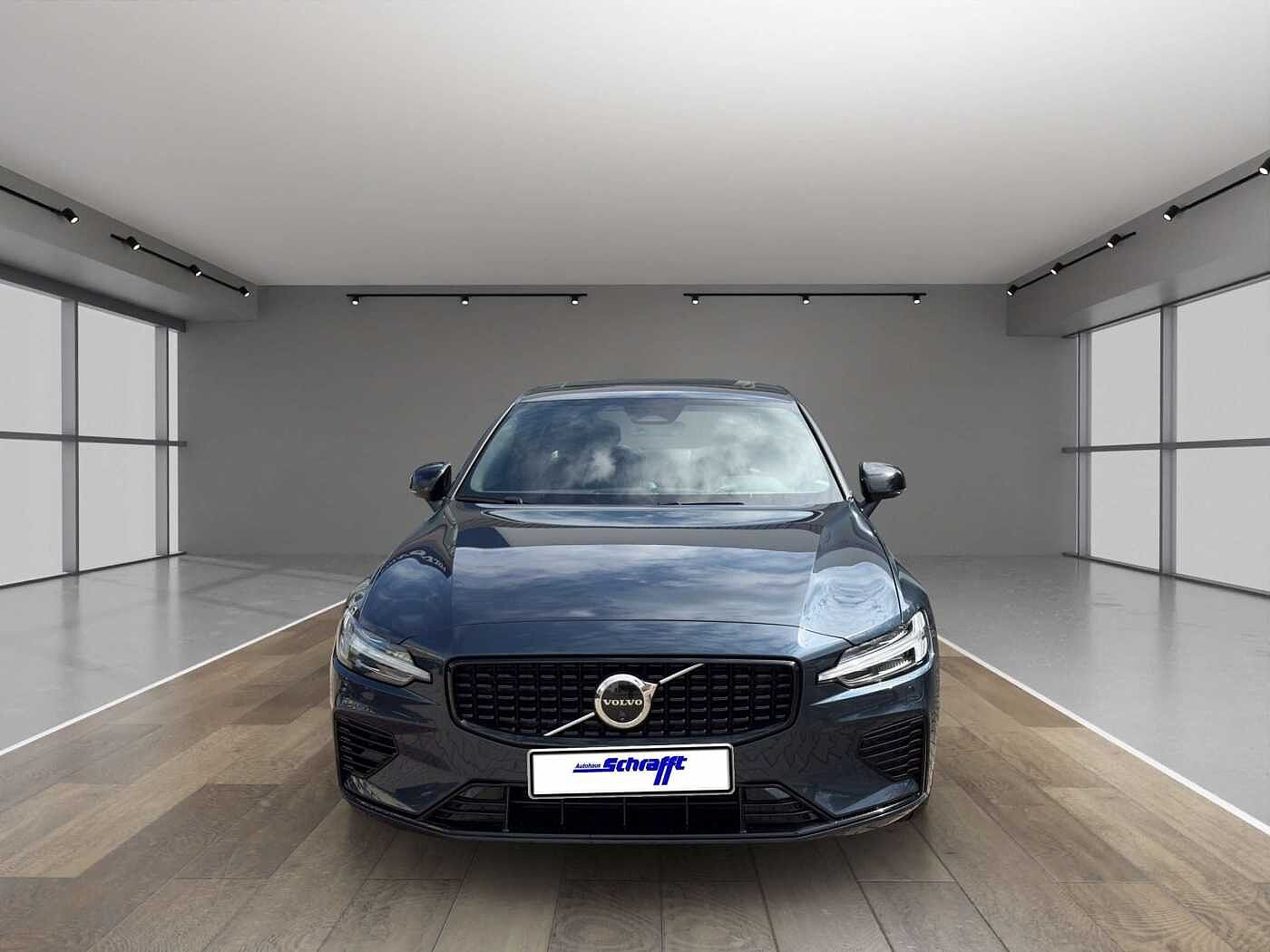 Volvo S60 AWD Dark Recharge Ultimate