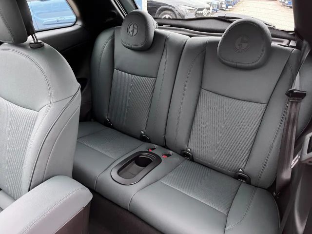 Fiat 500e Elektro Giorgio Armani Collector's Edition