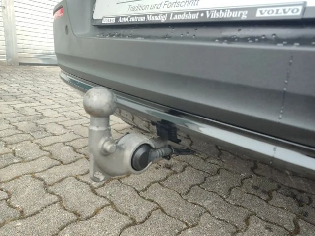 Volvo XC40 Pure Electric StHZG AHK Navi RFK Klimaaut SHZ LRH