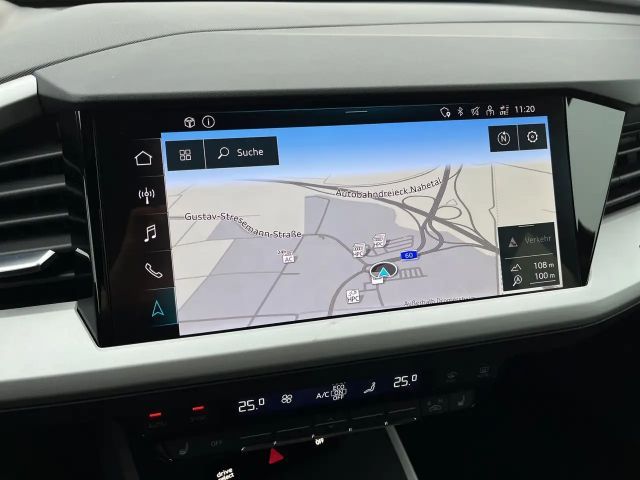 Audi Q4 e-tron Sb basis 125 LRH SHZ KAM ACC