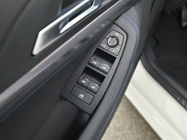 BMW 218 218d Active Tourer M-Sport Sedan