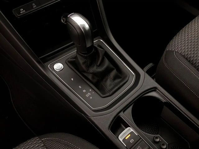 Volkswagen Touran 1.5 TSI DSG R-Line