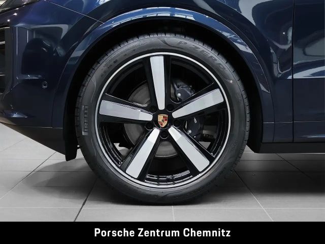 Porsche Cayenne Black Edition