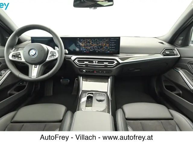 BMW 330 330e Sedan xDrive