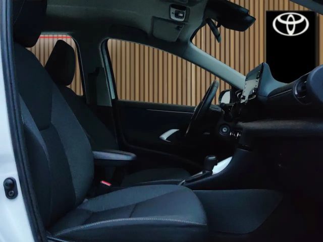 Toyota Yaris Hatchback Hybride Team D