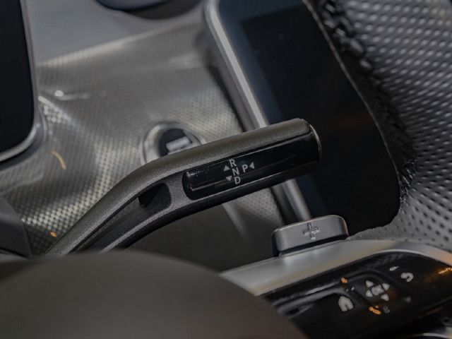 Mercedes-Benz C 200 AMG Line Sedan