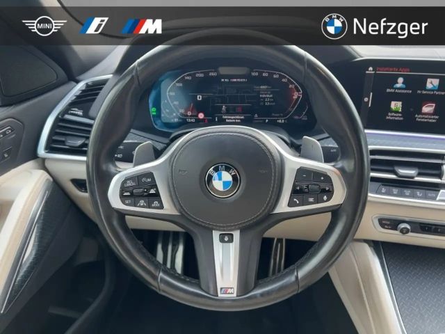 BMW X6 M50i