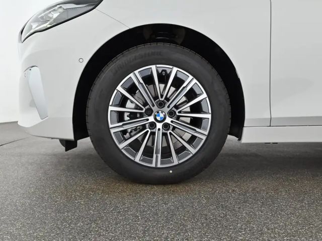 BMW 218 218d Active Tourer Luxury Line Sedan