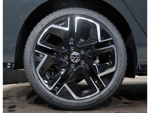 Volkswagen Golf 1.5 eTSI Plus Style