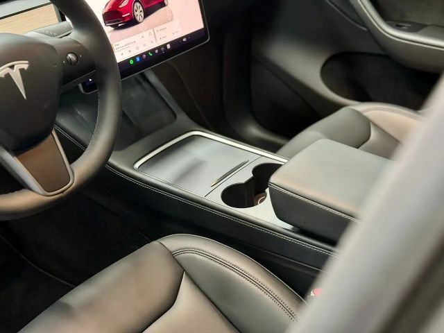 Tesla Model Y Dual Motor Long Range