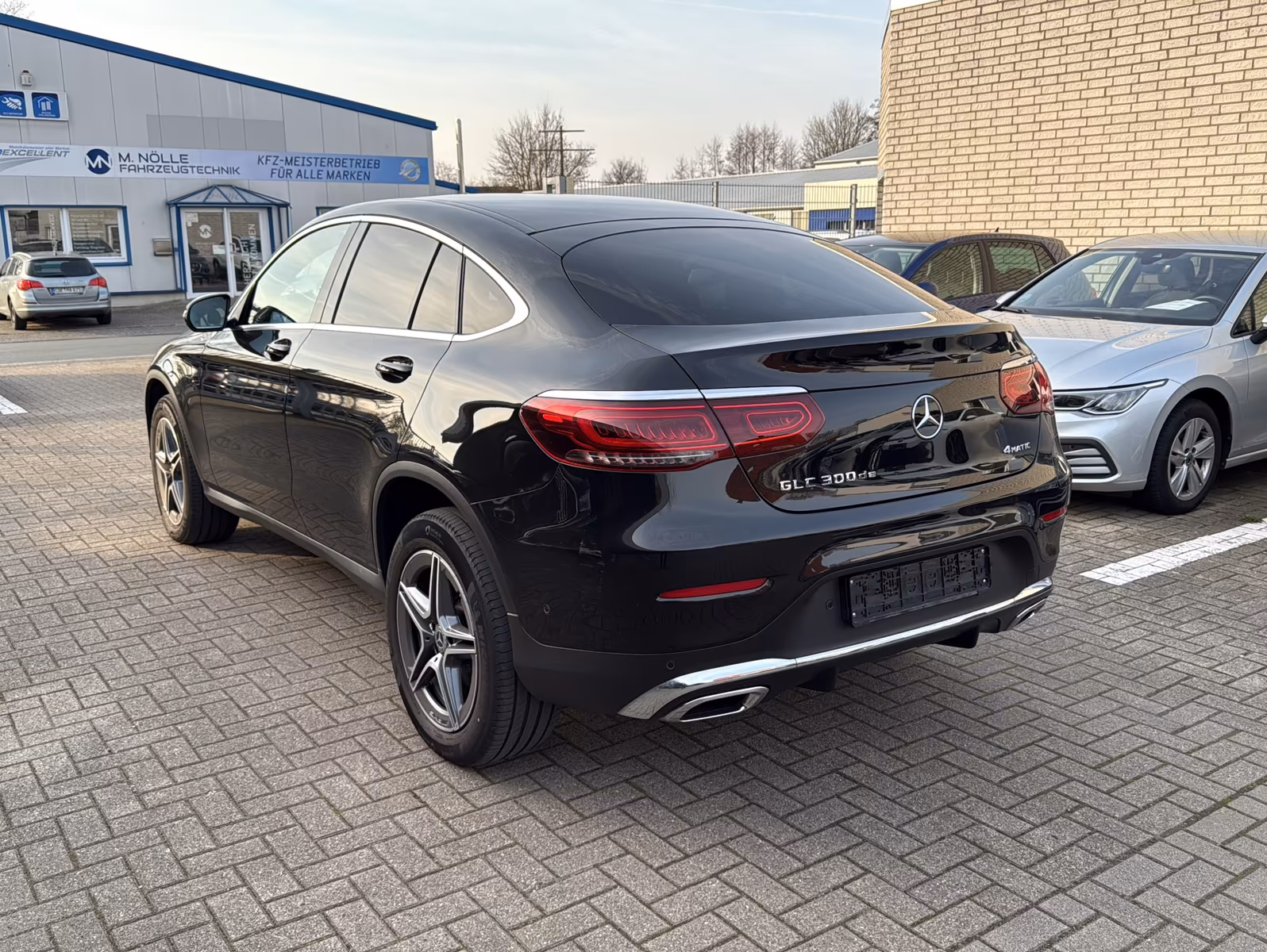 Mercedes-Benz GLC 300 4MATIC AMG Line Coupé