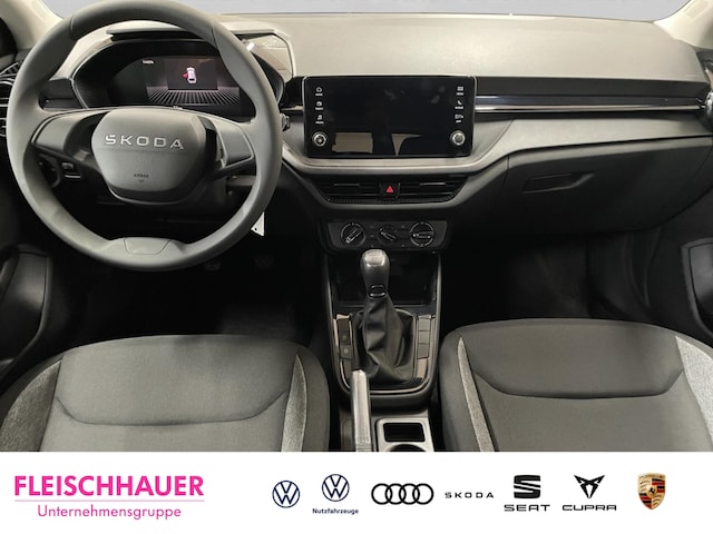 Skoda Fabia 1.0 Essence LED DAB Tel.-Vorb. SHZ Klima PDC Lichtsensor USB Apple CarPlay Android Auto