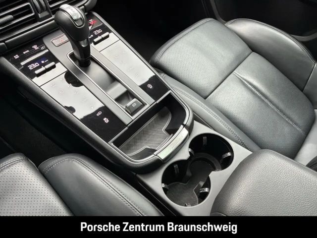 Porsche Macan Luftfederung 20-Zoll Rückfahrkamera LED
