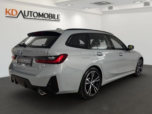 BMW 330 330i Touring xDrive