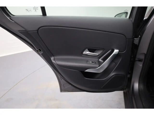 Mercedes-Benz A 200 Progressive