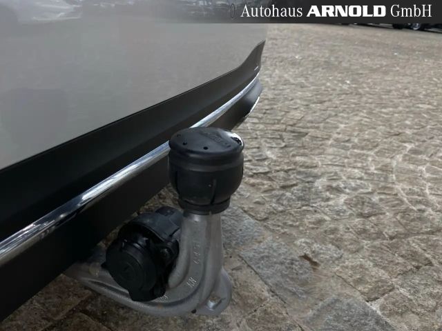 Mercedes-Benz B 200 4MATIC Progressive Sedan