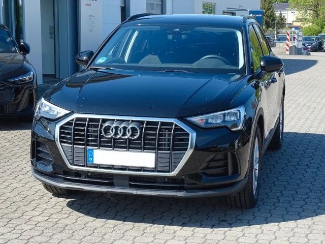 Audi Q3 35 TFSI Business S-Tronic