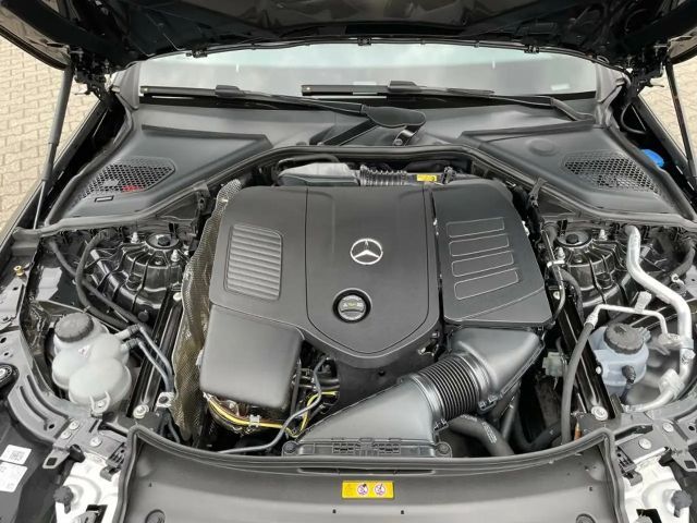 Mercedes-Benz E 200 AVANTGARDE Estate