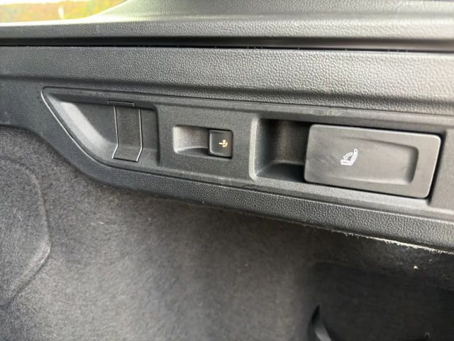 Volkswagen Passat 2.0 TDI Business DSG Variant