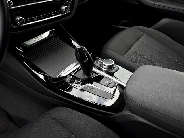 BMW X3 xDrive30e