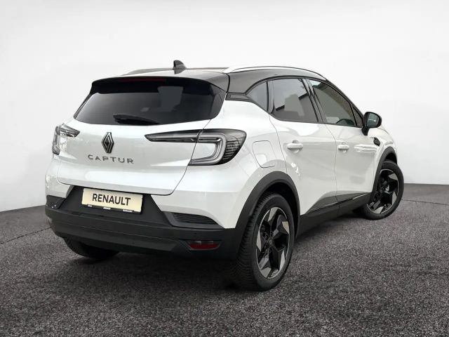 Renault Captur Hybrid Techno