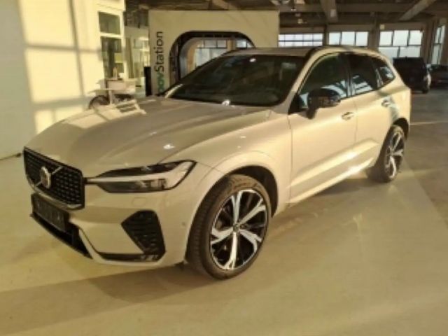 Volvo XC60 AWD Dark Plus