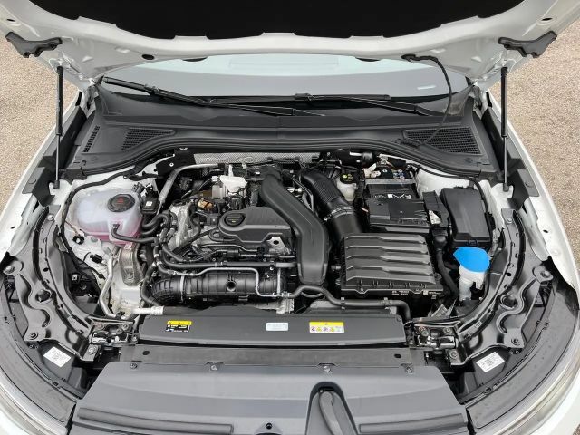 Volkswagen Passat ACT Business DSG Variant