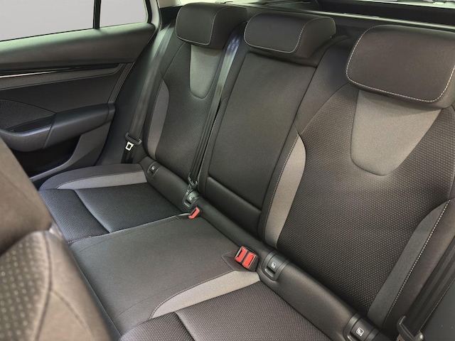 Skoda Octavia 1.5 TSI Combi Tour