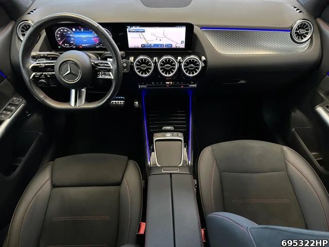 Mercedes-Benz GLA 180 AMG Line