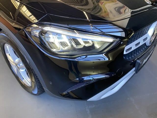 Mercedes-Benz GLA 200 Progressive