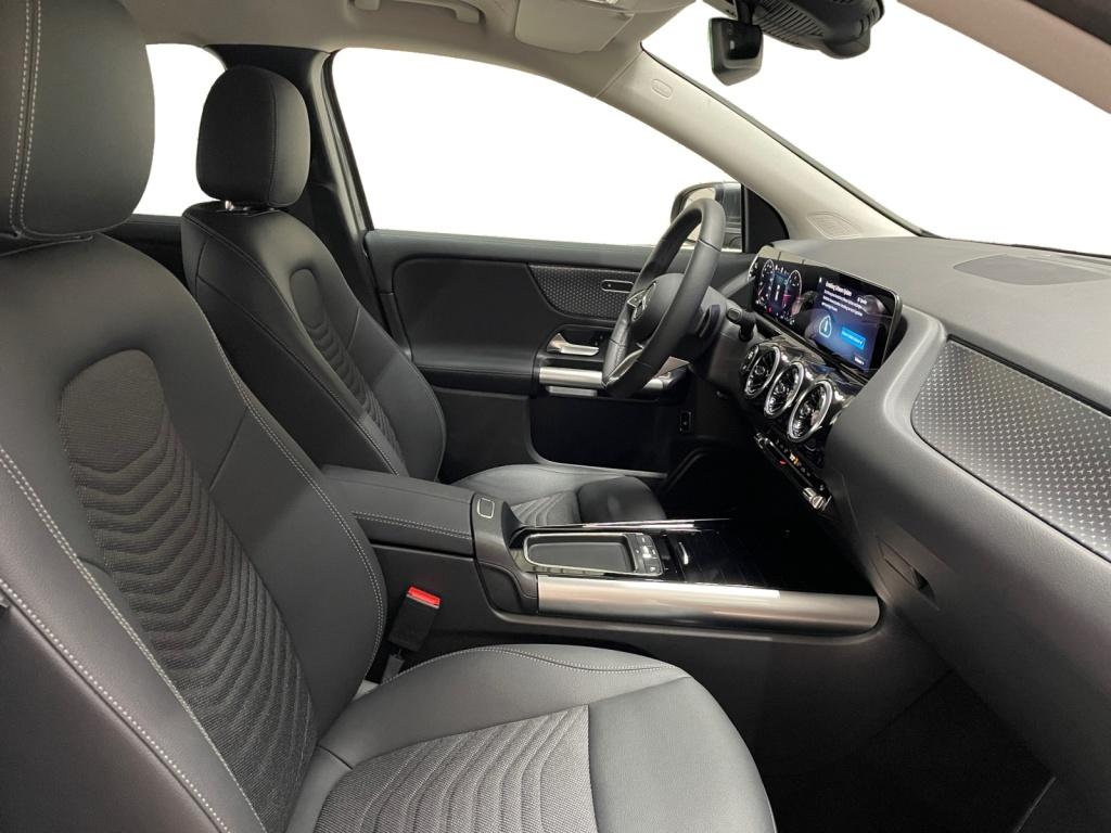 Mercedes-Benz GLA 220 4MATIC GLA 220 d Progressive