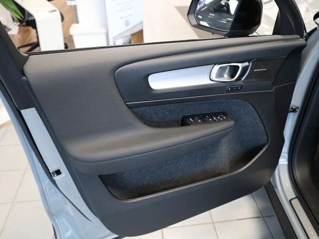 Volvo XC40 Dark Plus