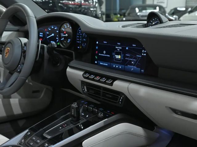 Porsche 992 4 Cabrio Carrera