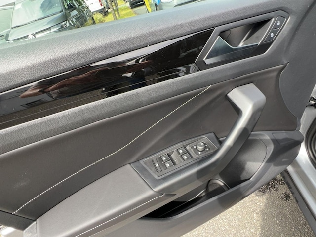 Volkswagen T-Roc 1.5 TSI DSG R-Line