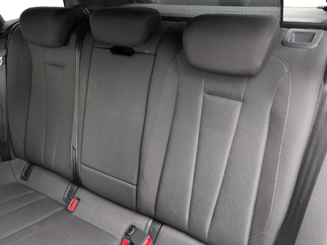 Audi A4 40 TFSI Avant S-Tronic