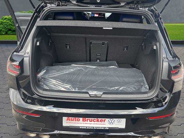 Volkswagen Golf 2.0 TSI Golf VIII