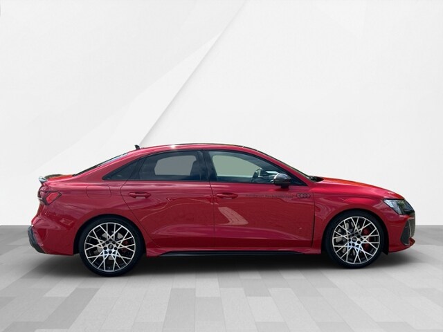 Audi RS3 Quattro S-Tronic Sedan