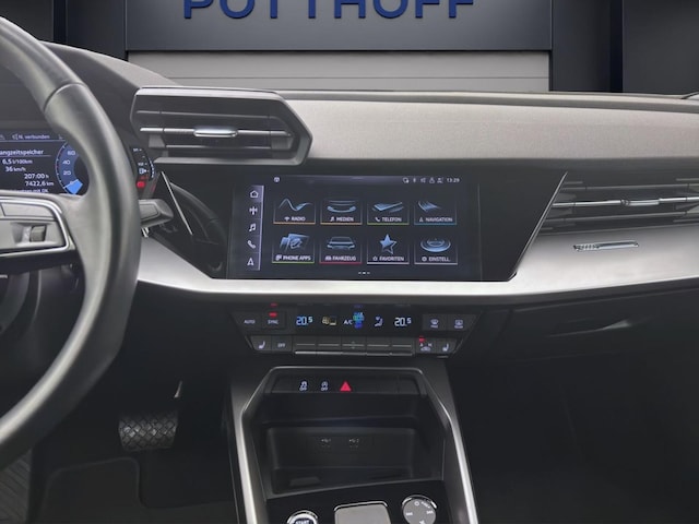 Audi A3 30 TFSI S-Tronic Sedan