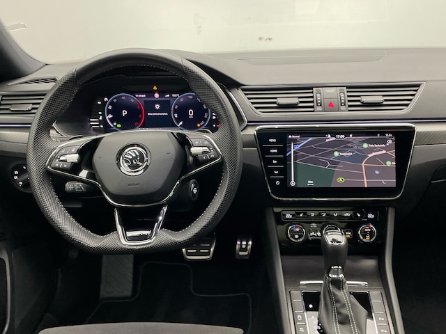 Skoda Superb 2.0 TDI Combi Sportline